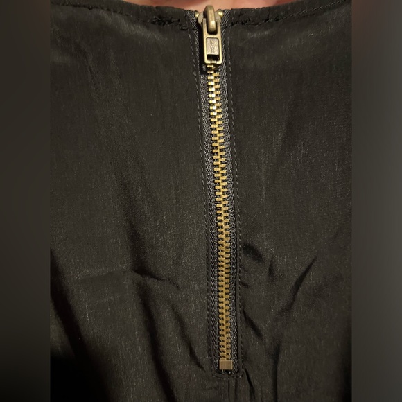 Black dress:  elastic waist, short sleeve. - Picture 3 of 4